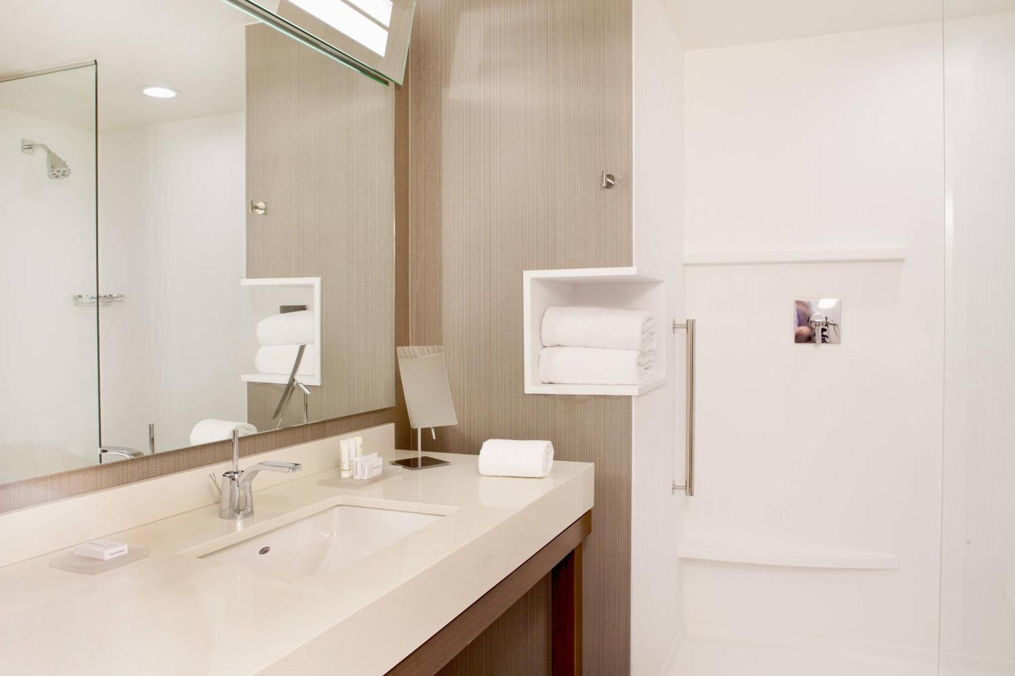 Courtyard By Marriott Yonkers Westchester County Exterior foto